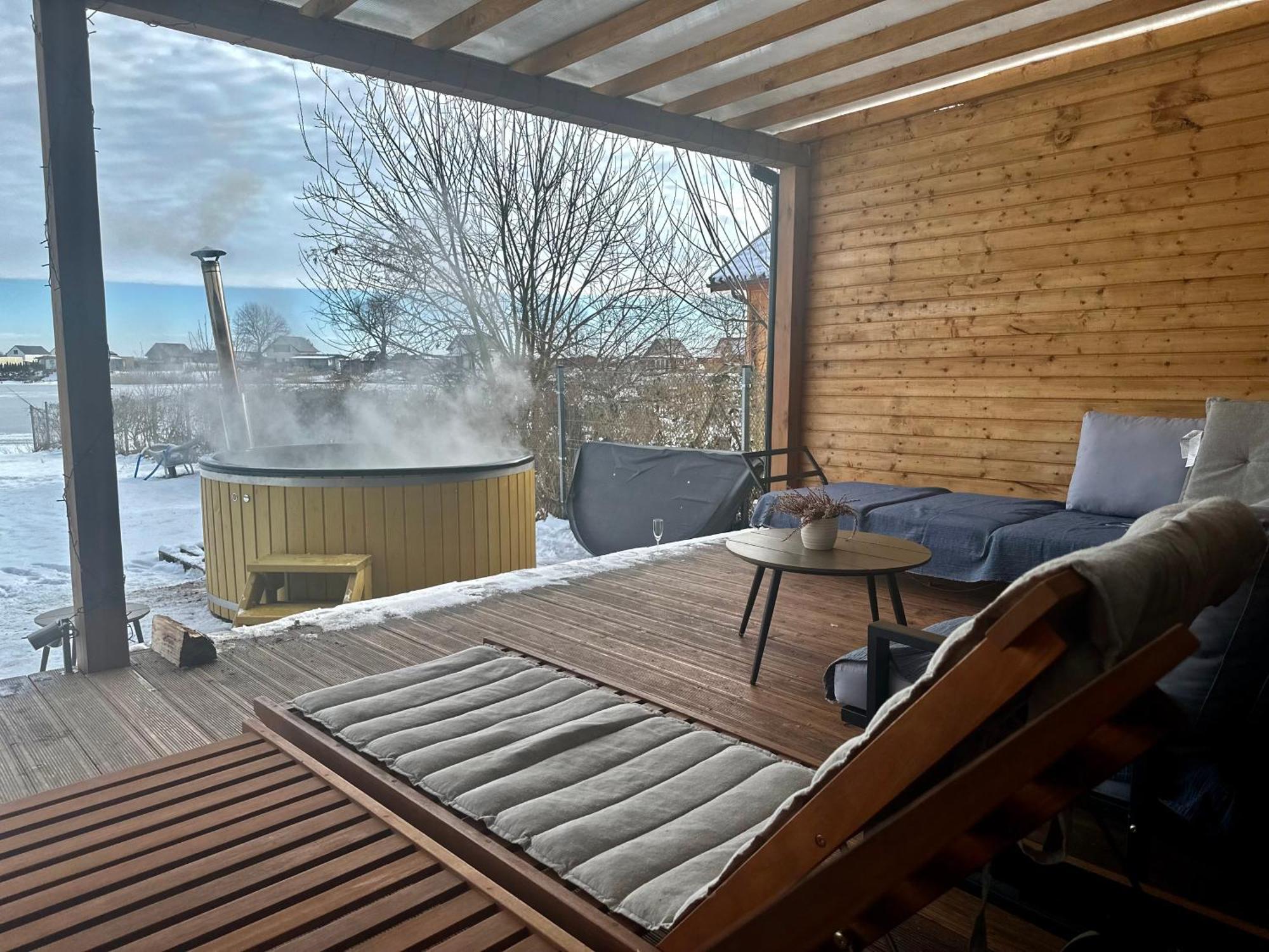 הוילה Bieniowice Relax House Nad Jeziorem Z Goraca Balia מראה חיצוני תמונה